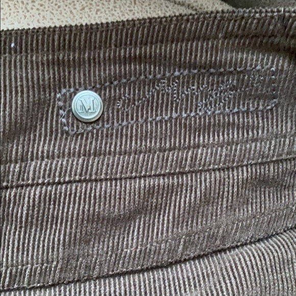 Mango - Green Velvet Mini Skirt - Picture 4 of 5